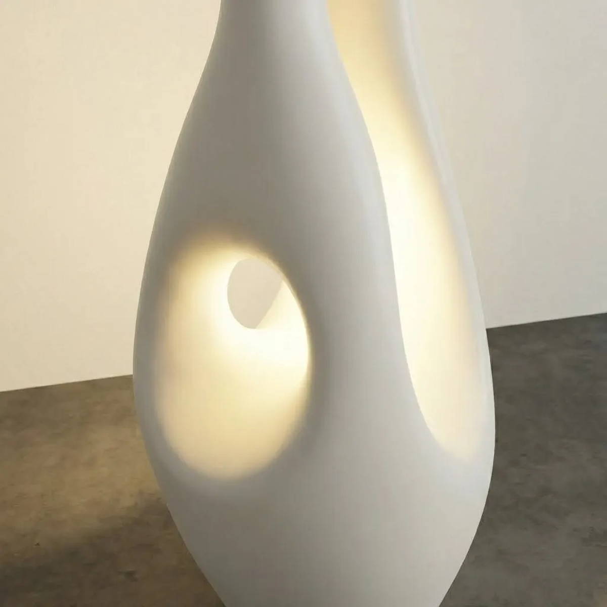 White Polystyrene Floor Lamp - Lanal | Majestic Home UAE