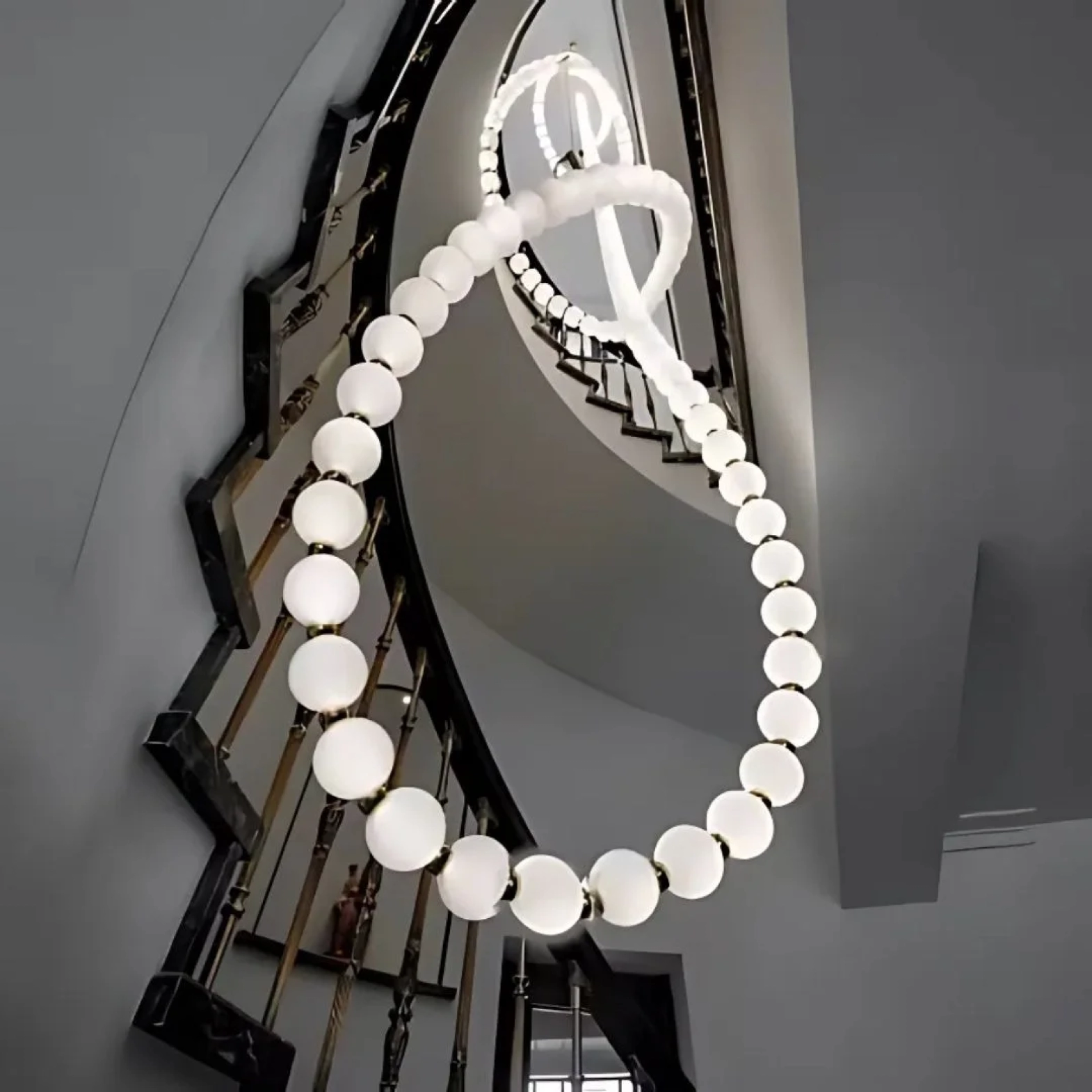 Auram pendant light