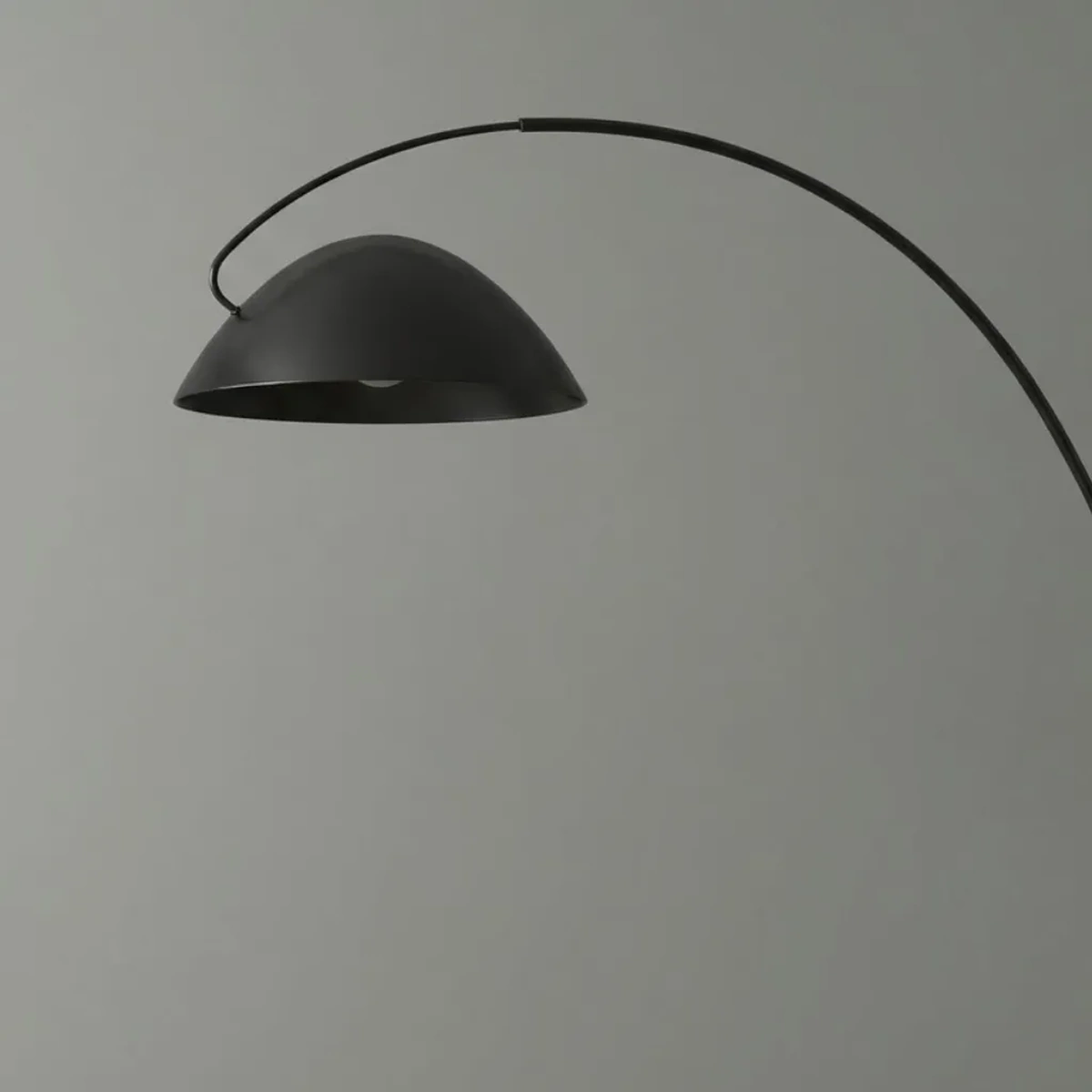 Arc Floor Lamp BALINA Black 190cm Modern Minimalist Industrial Standing Lamp 2026 UAE
