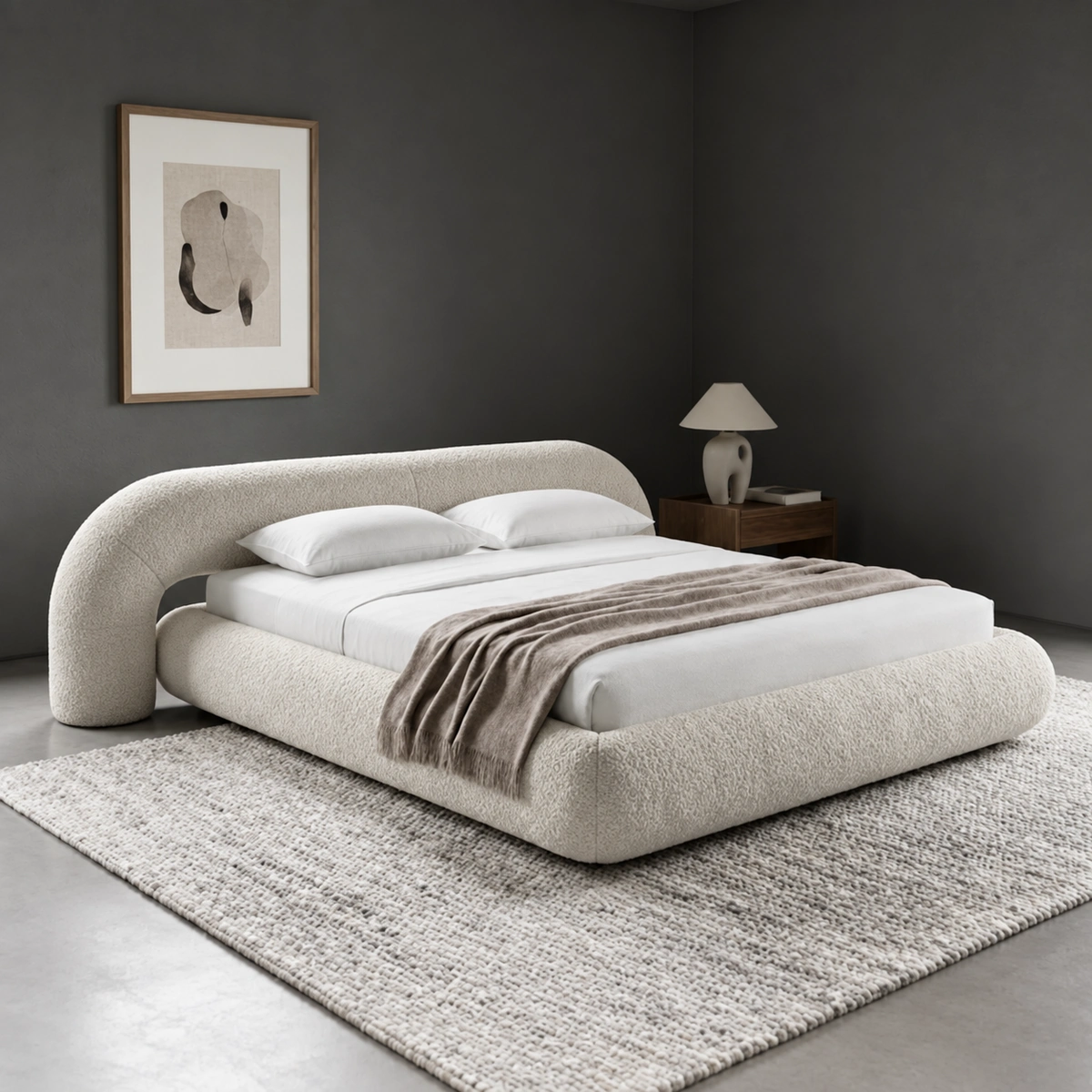 Angelicia Curved Upholstered Platform Bed | Majestic