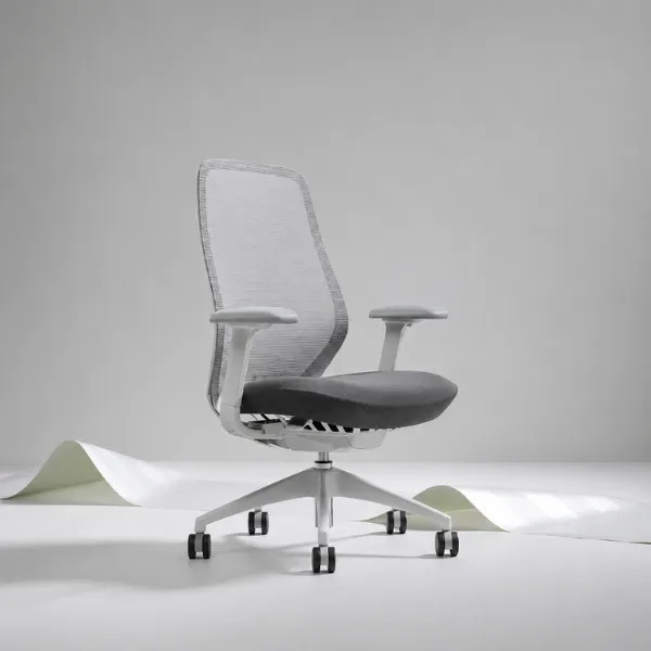 Evana Office Chair – Modern Ergonomic Mesh Chair