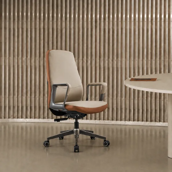 Rufina Executive Office Chair – PU Leather Mid-Back | AED 1200